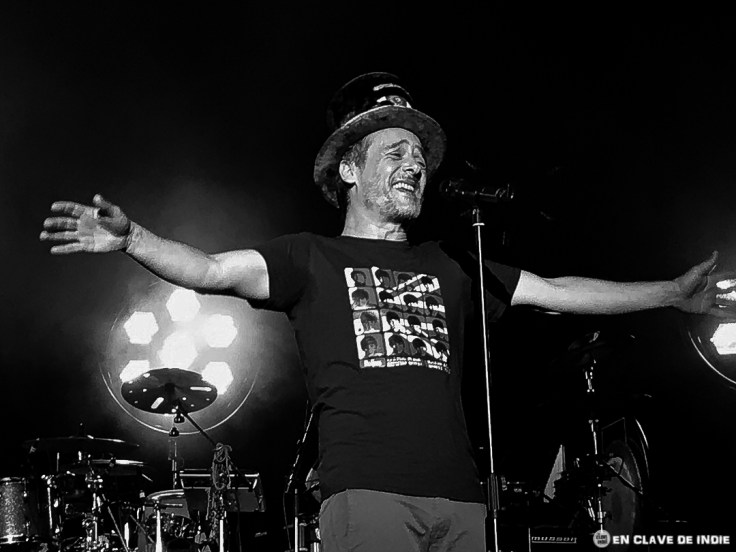 LoveofLesbian3